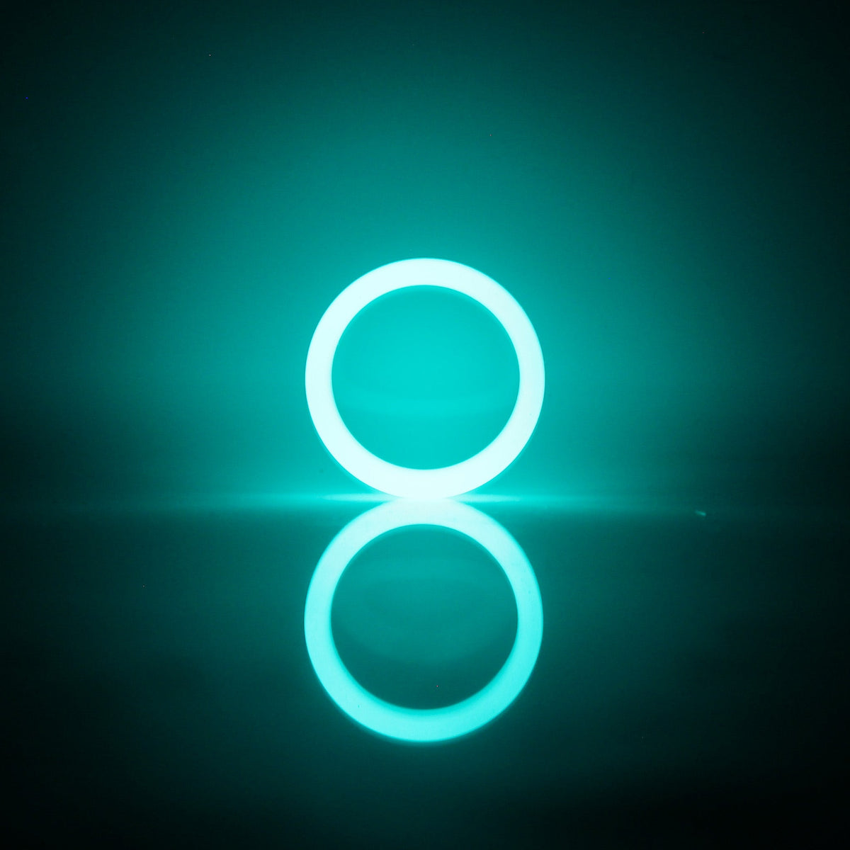 The Halo Glow Ring — handcrafted ring detail view 4