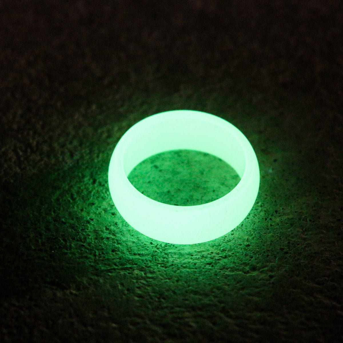 The Halo Glow Ring — handcrafted ring detail view 5