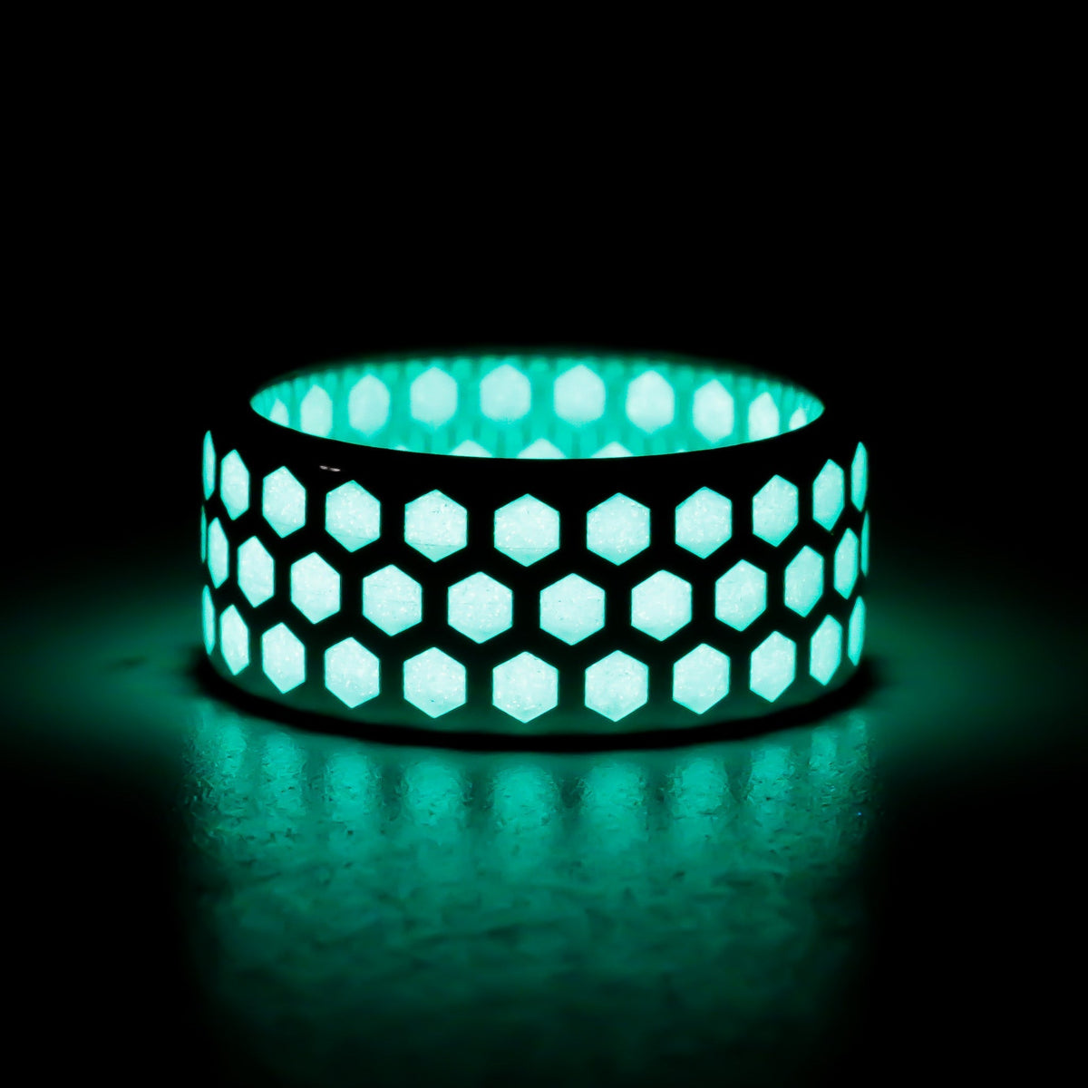 Luminex G-Metal Silver Glow Ring — handcrafted ring detail view 2