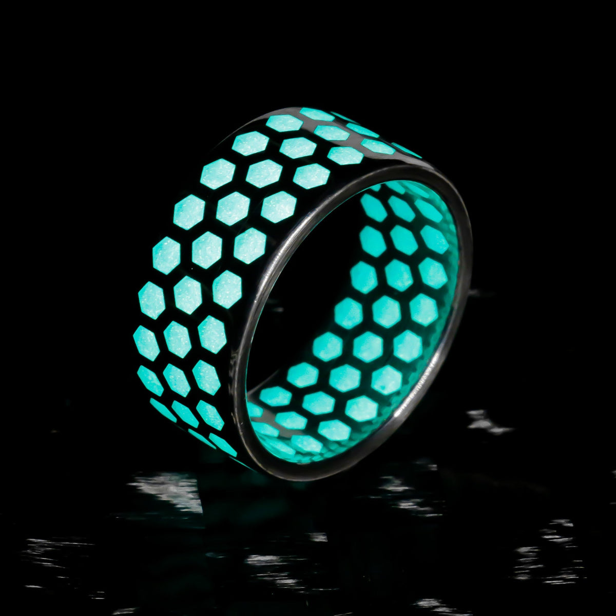 Luminex G-Metal Silver Glow Ring — handcrafted ring detail view 6