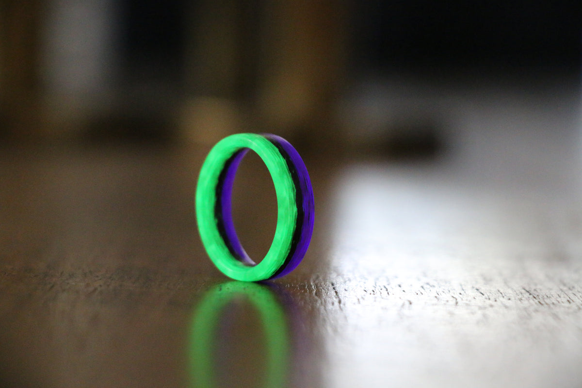 Joker Glow Ring — handcrafted ring detail view 8